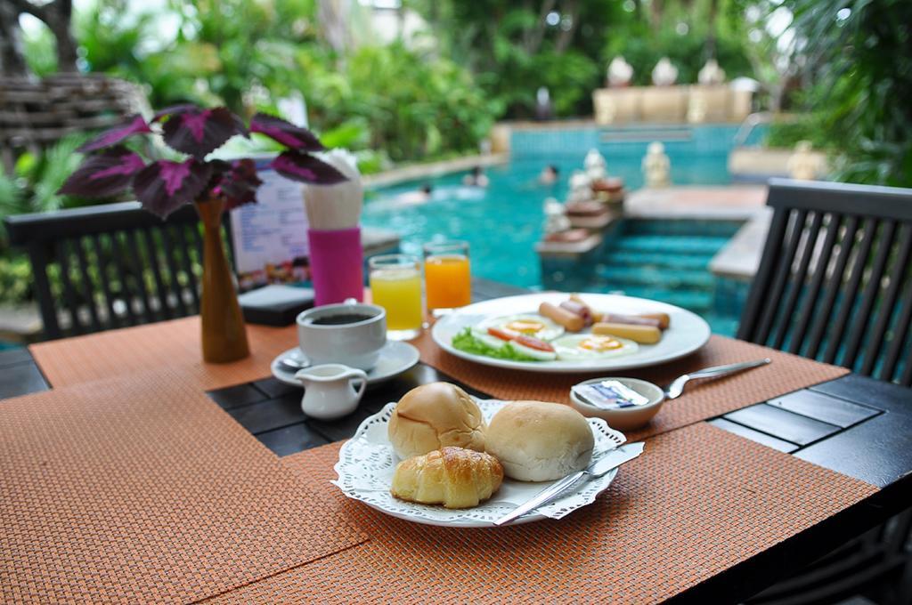 Gazebo Resort, Pattaya Esterno foto